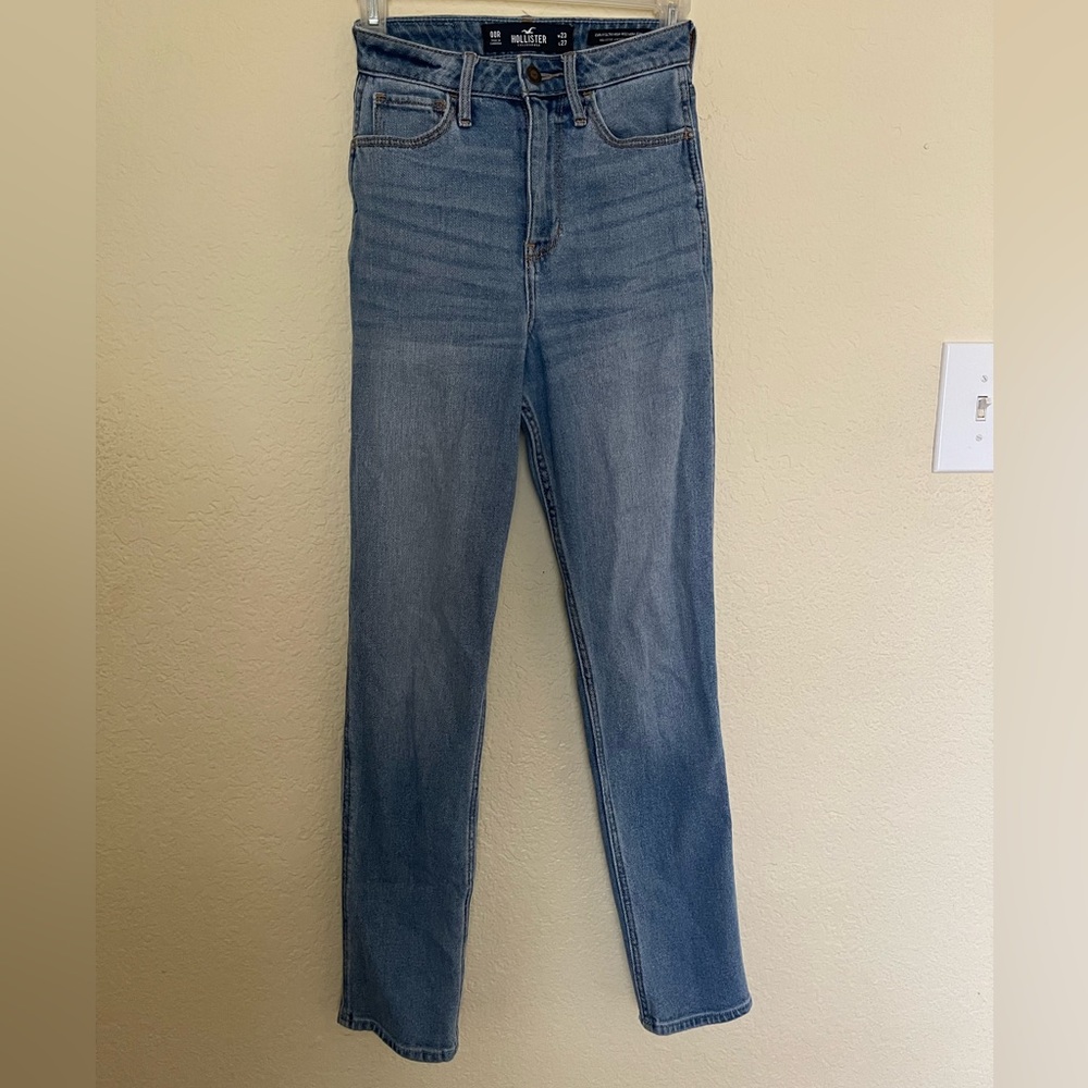 Hollister curvy high rise mom jeans